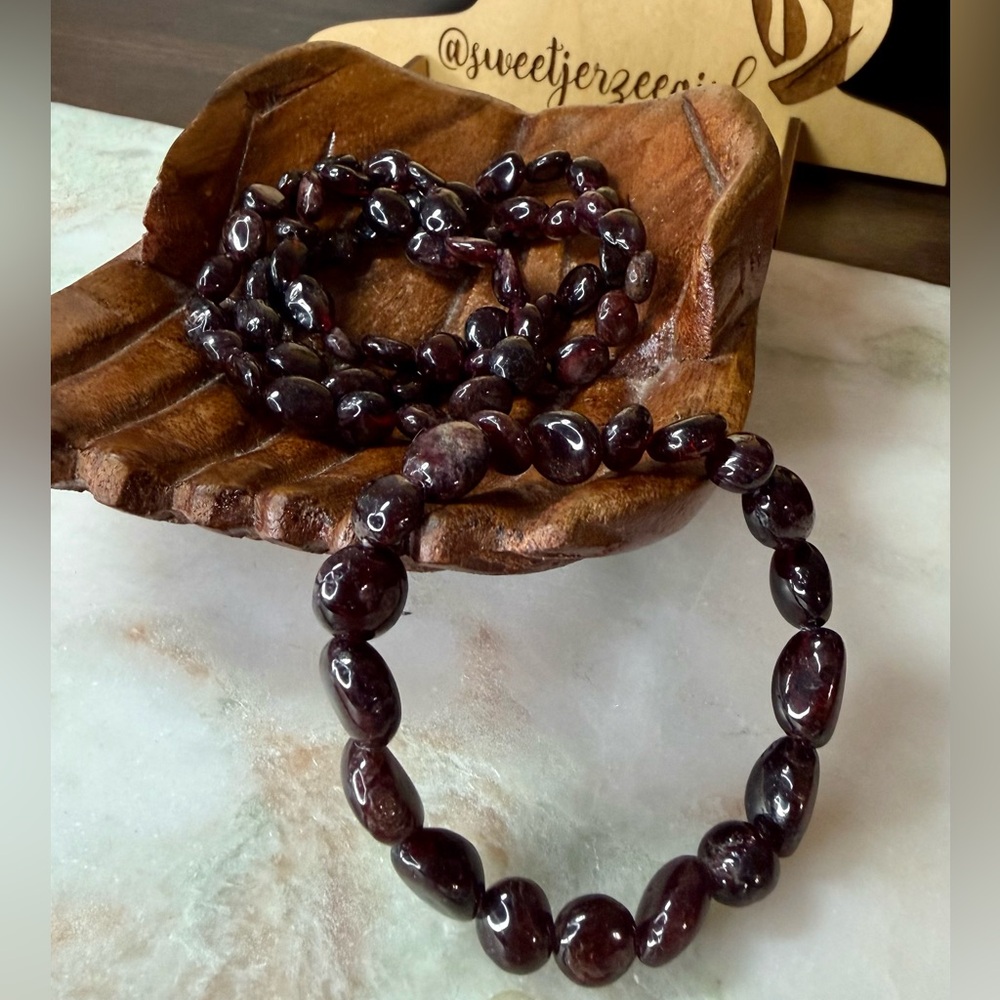 Dark Red Garnet Stone of Passion Pebble Bead Stretch Bracelet
